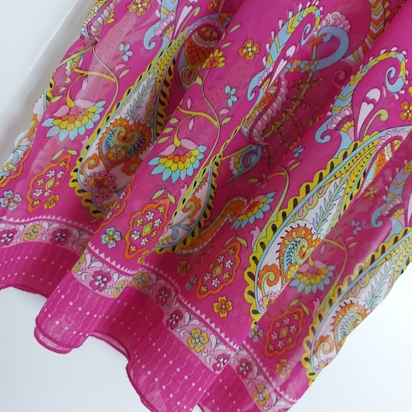 Hot Pink Floral Tops👚🛍 - Picture 5 of 7